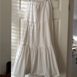 SOLID & STRIPED White Tiered Maxi Skirt with Elastic Waist